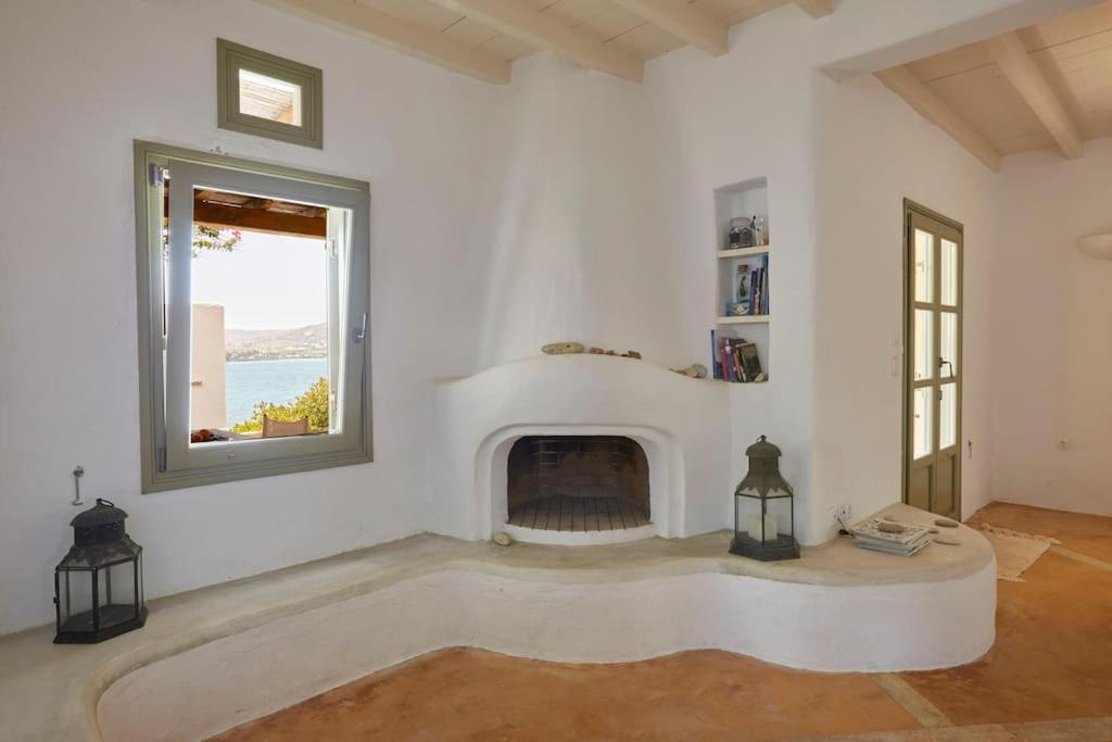 Ochre Dream, Beach Front & Sunset Villa Naousa 외부 사진