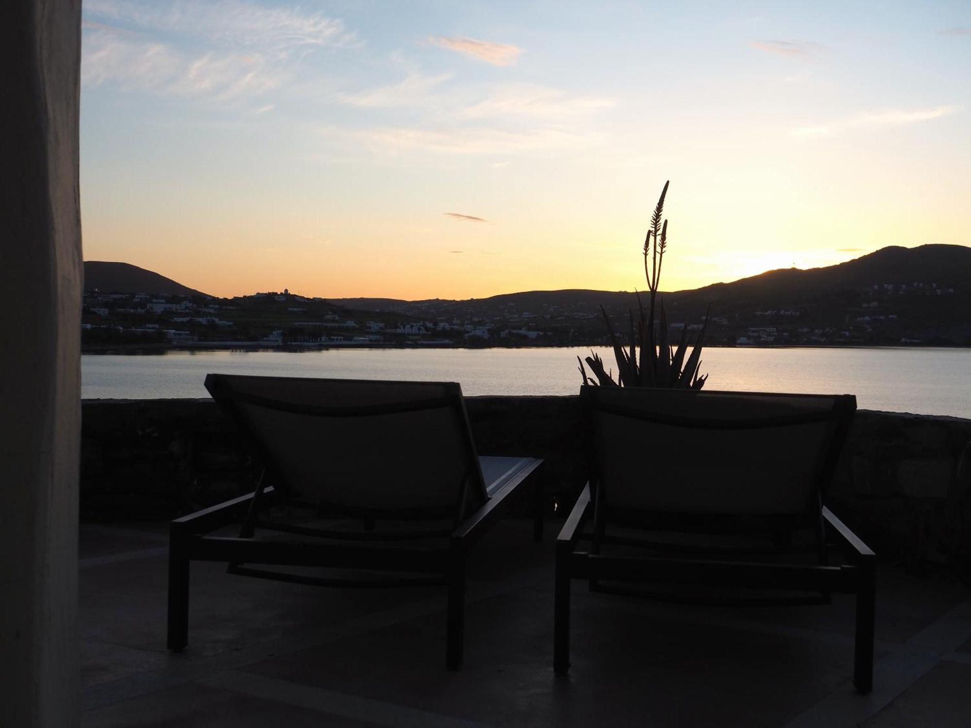 Ochre Dream, Beach Front & Sunset Villa Naousa 객실 사진