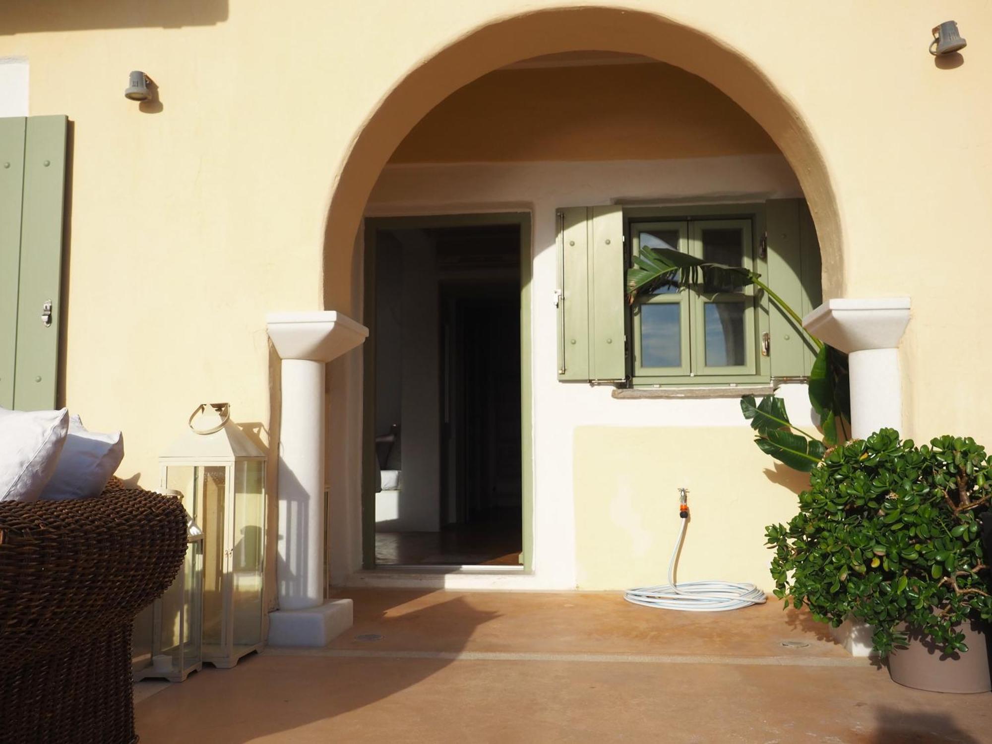 Ochre Dream, Beach Front & Sunset Villa Naousa 외부 사진