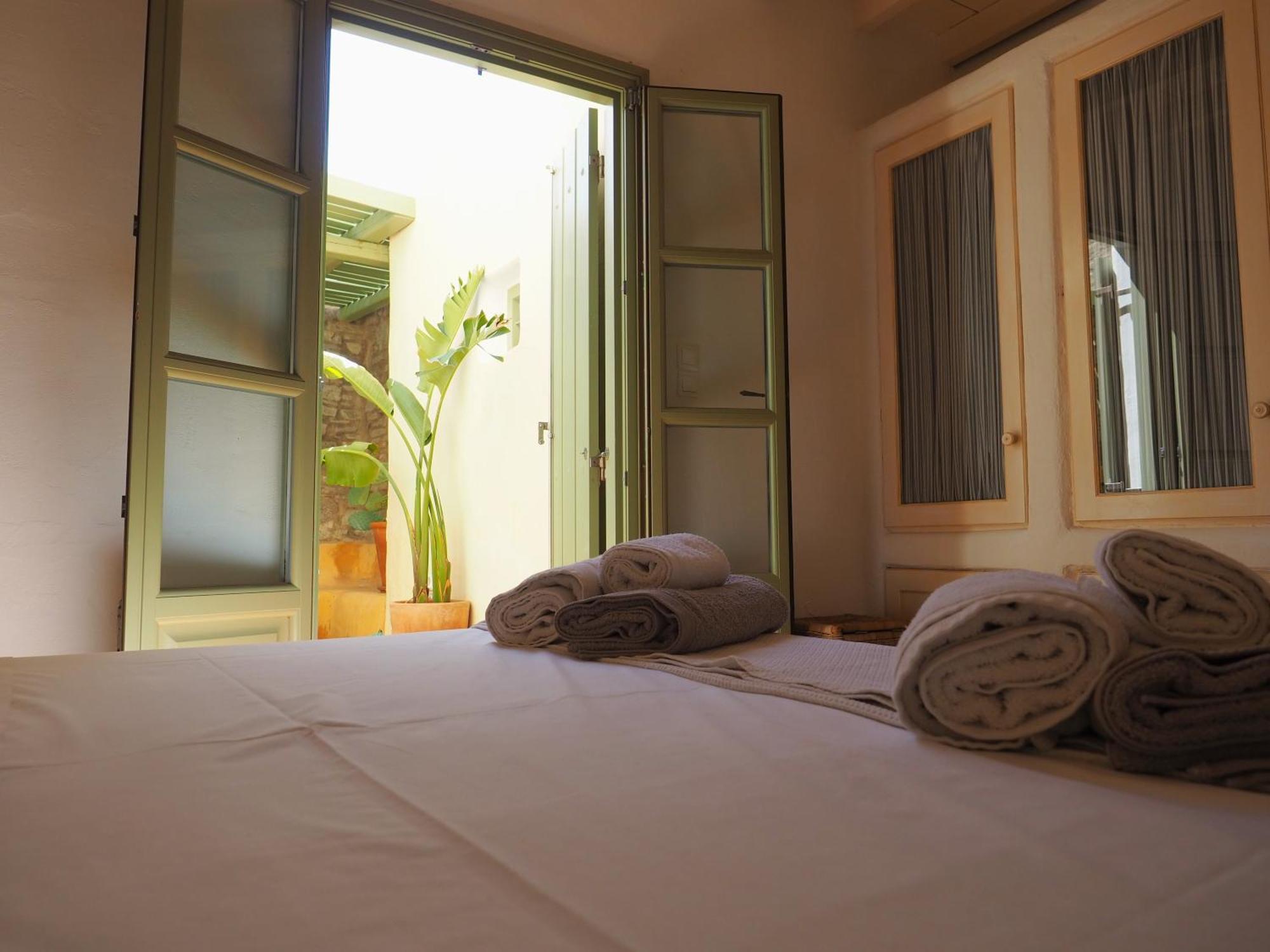 Ochre Dream, Beach Front & Sunset Villa Naousa 외부 사진